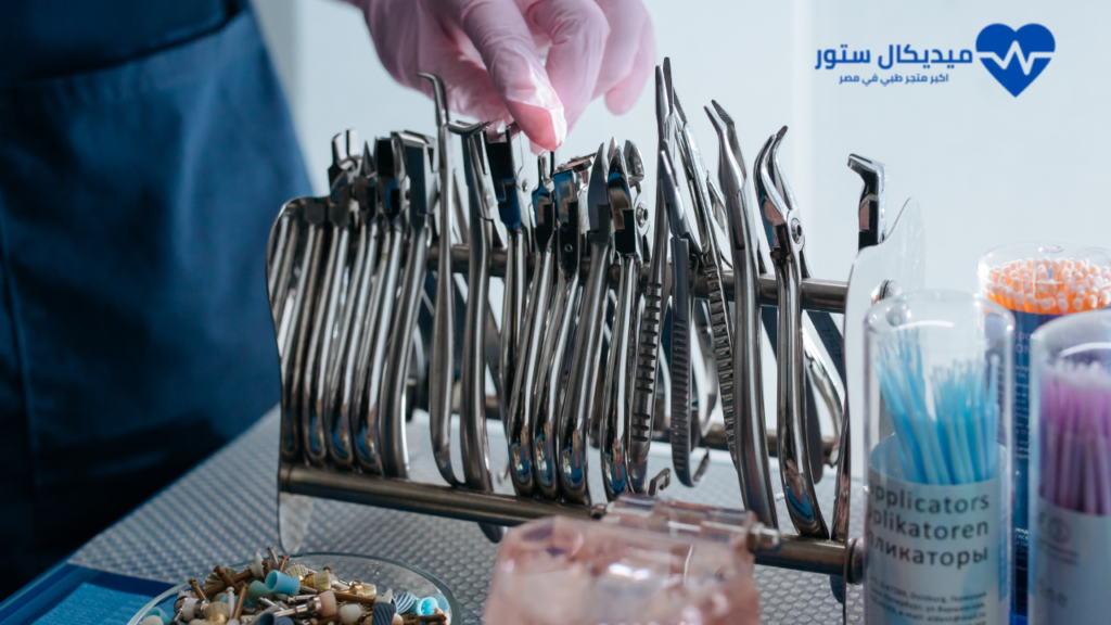 ادوات طب الاسنان